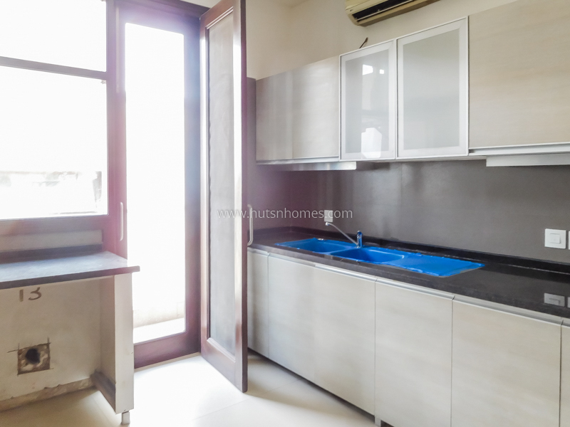 4 BHK Flat For Rent in Vasant Vihar