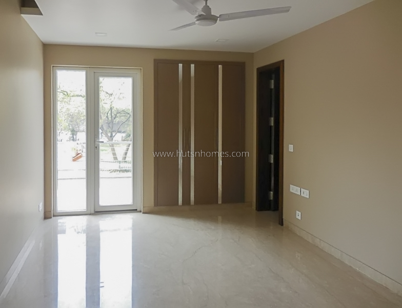 3 BHK Builder Floor For Rent in Vasant Vihar