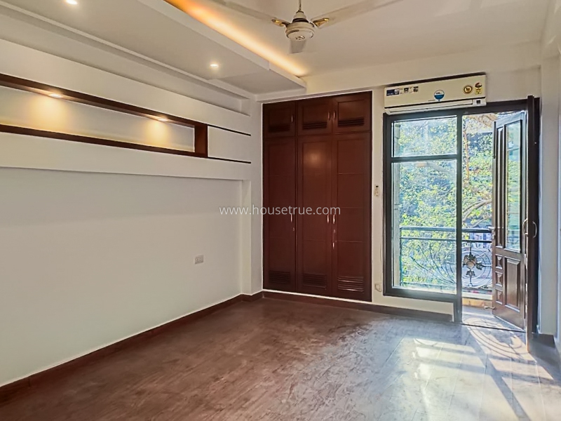 4 BHK Flat For Rent in Green Park Extension