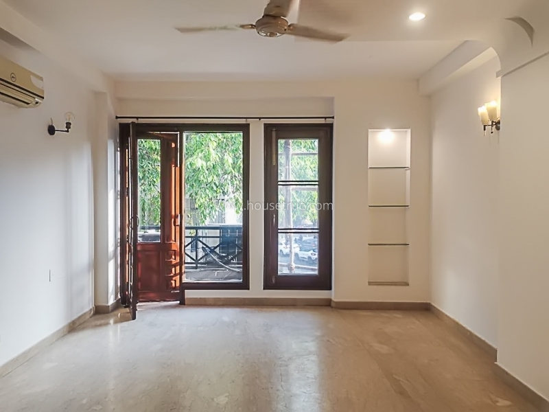 4 BHK Flat For Rent in Green Park Extension