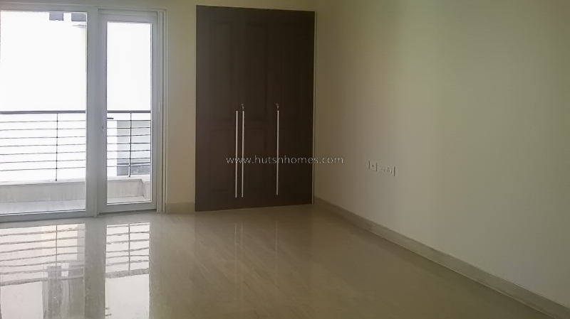 4 BHK Flat For Rent in Hauz Khas Enclave