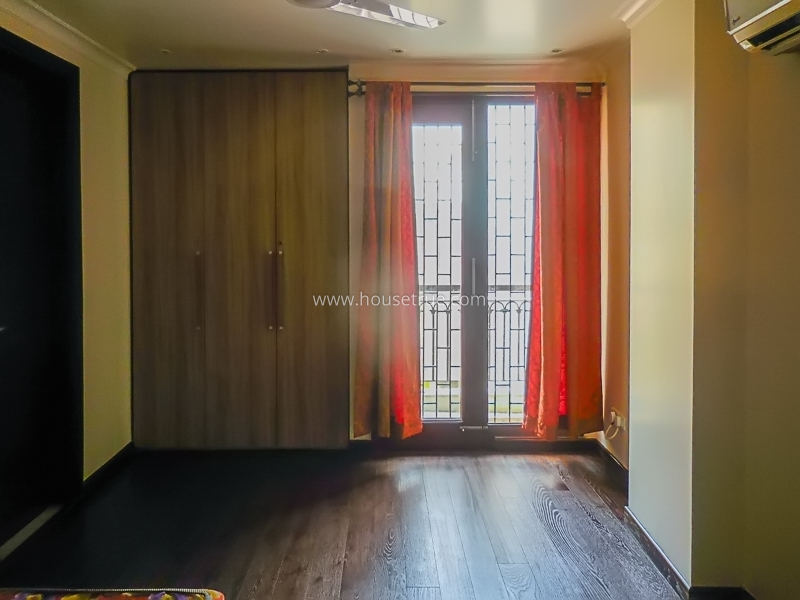 2 BHK Flat For Rent in Hauz Khas Enclave