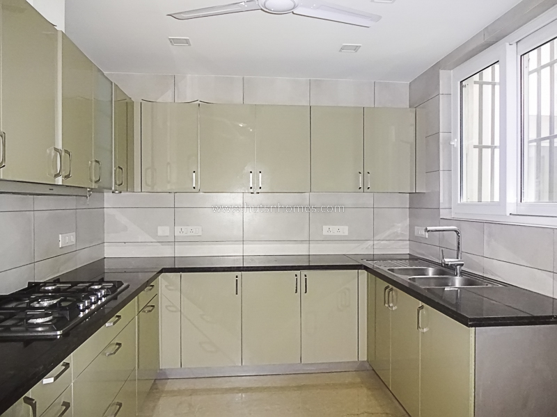 4 BHK Flat For Rent in Hauz Khas Enclave