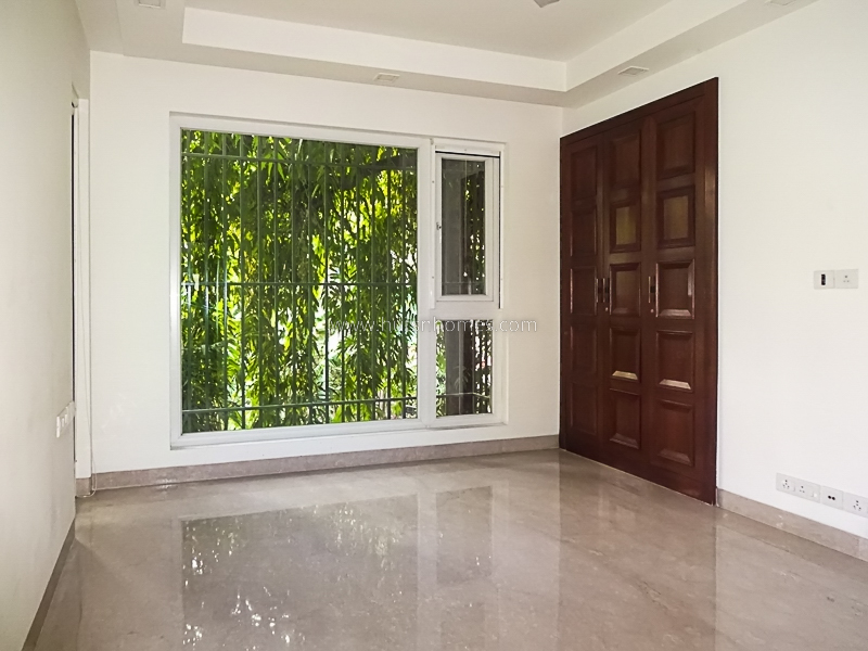 4 BHK Flat For Rent in Hauz Khas Enclave