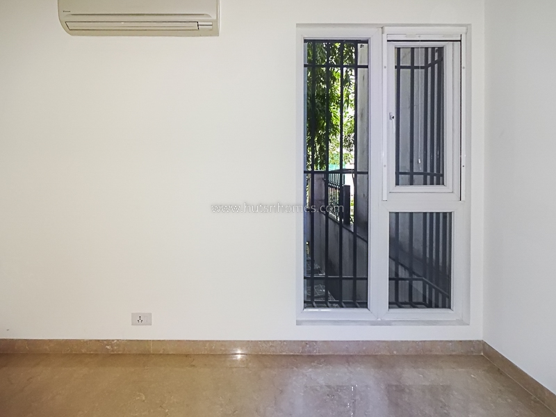 4 BHK Flat For Rent in Hauz Khas Enclave