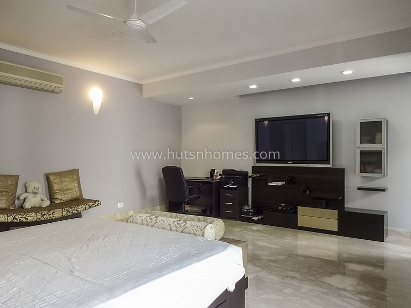 4 BHK Duplex For Rent in Panchsheel Park