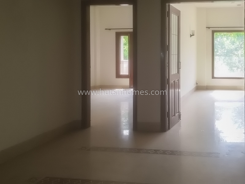 4 BHK Flat For Rent in Panchsheel Park