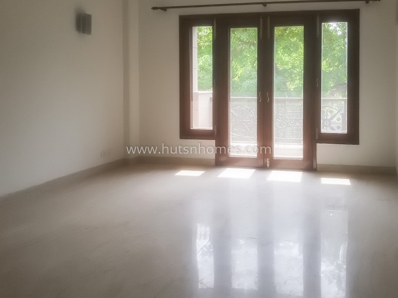 4 BHK Flat For Rent in Panchsheel Park