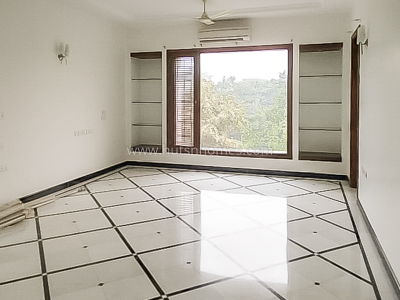 7 BHK House For Rent in Panchsheel Park