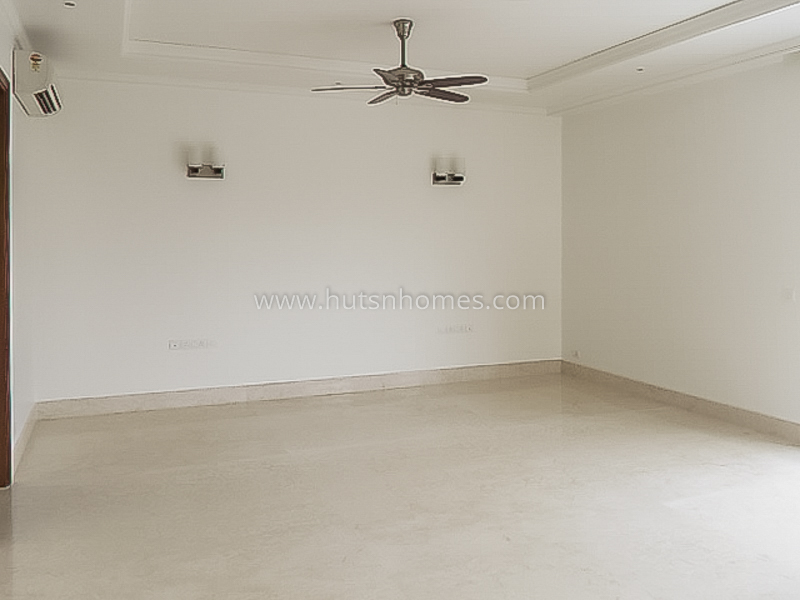 7 BHK House For Rent in Panchsheel Park