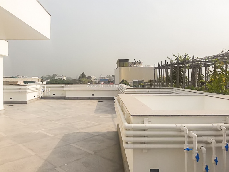 4 BHK Flat For Sale in Vasant Vihar