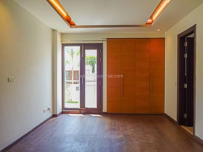 4 BHK Flat For Rent in Panchsheel Park