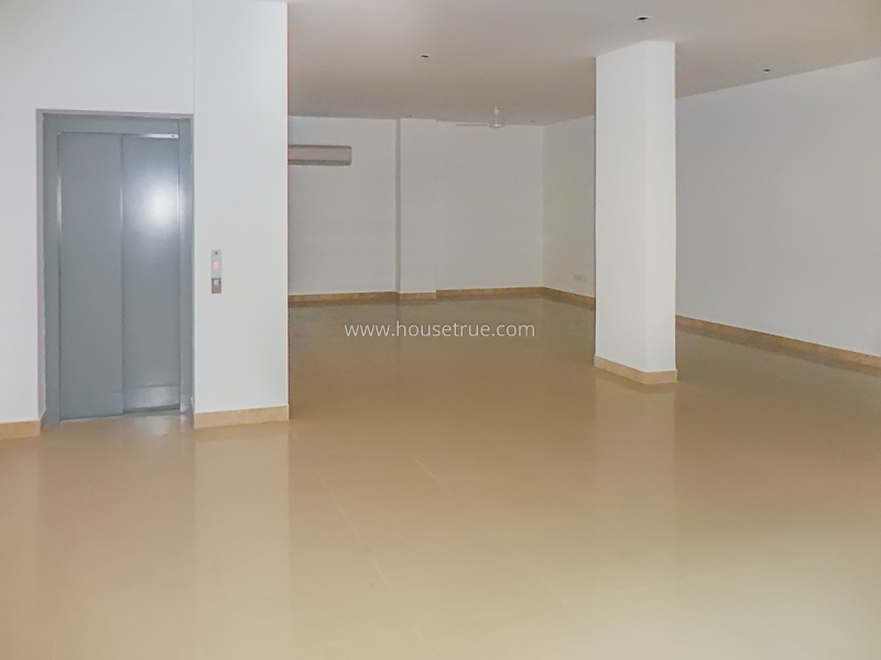 4 BHK Flat For Rent in Panchsheel Park