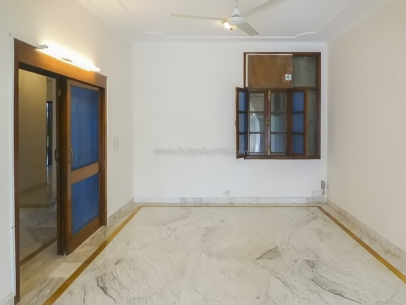 4 BHK Flat For Rent in Panchsheel Park