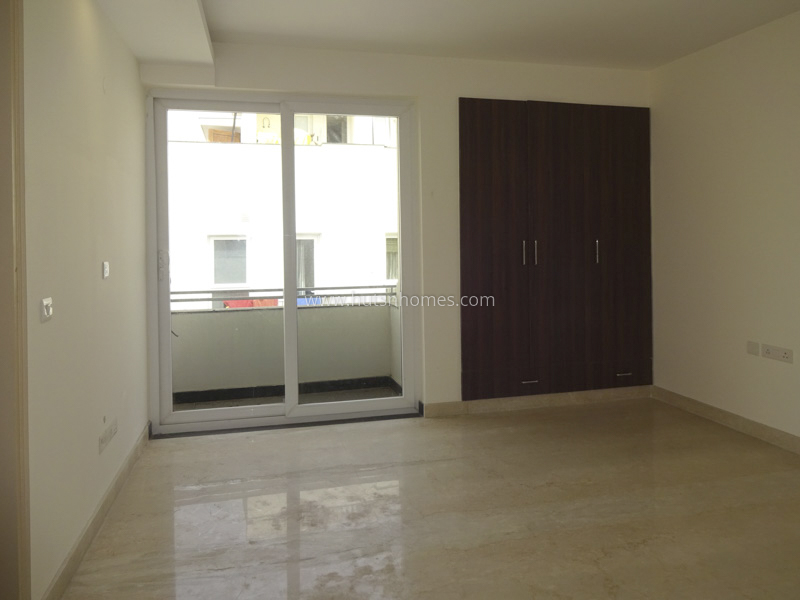 4 BHK Flat For Sale in Gulmohar Park