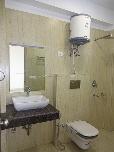 4 BHK Flat For Sale in Gulmohar Park