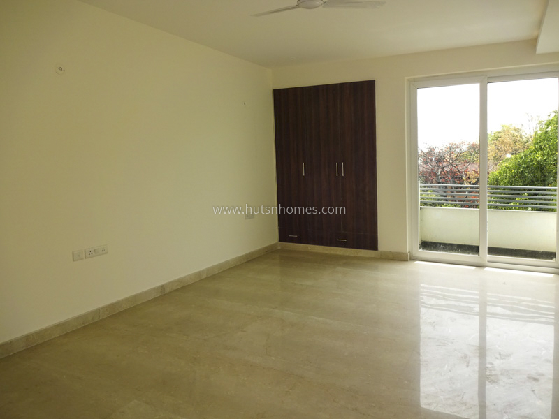 4 BHK Flat For Sale in Gulmohar Park