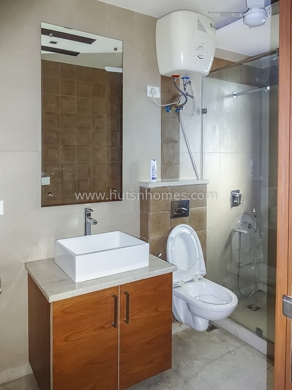 4 BHK Flat For Sale in New Friends Colony