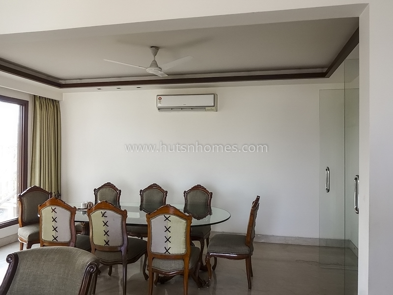 4 BHK Flat For Sale in New Friends Colony