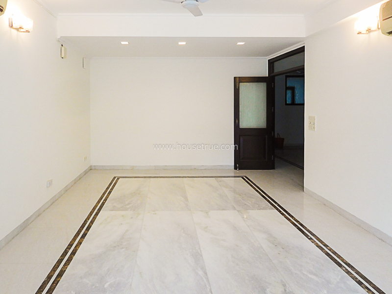 3 BHK Flat For Rent in Defence Colony