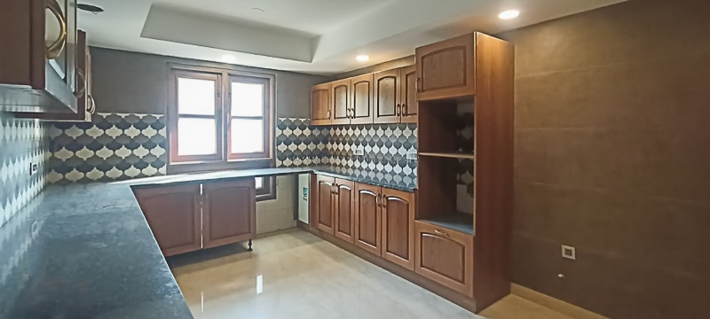 5 BHK Duplex For Sale in May Fair Garden