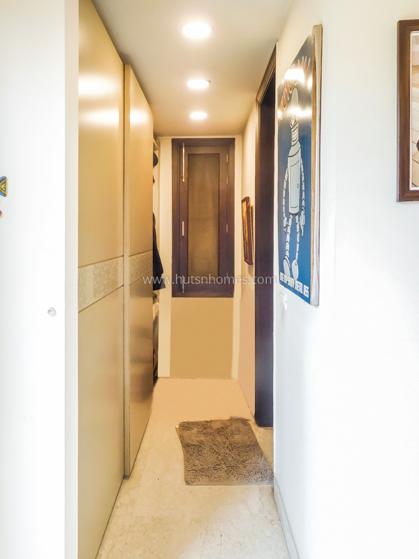 4 BHK Flat For Sale in Maharani Bagh