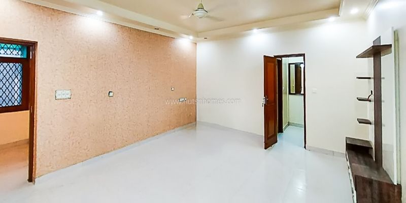 4 BHK Flat For Sale in New Friends Colony