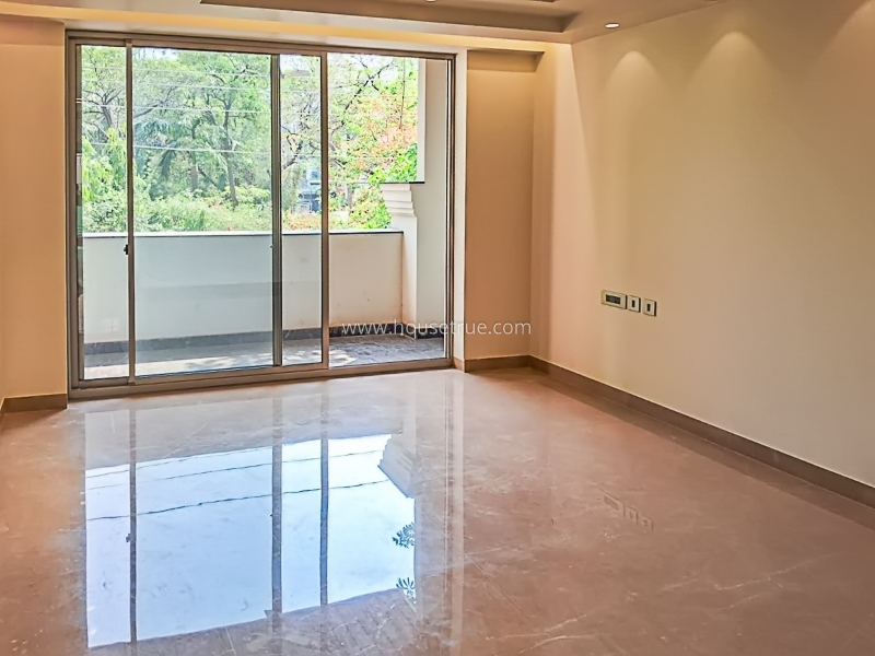 4 BHK Flat For Sale in Defence Colony