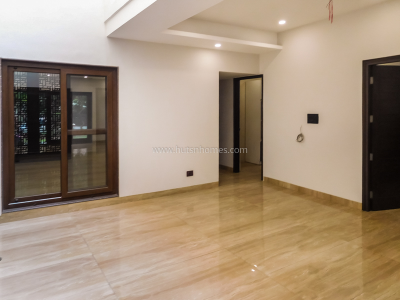 4 BHK House For Sale in Sukhdev Vihar