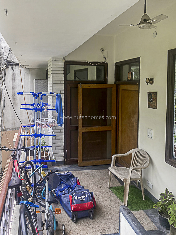 5 BHK Flat For Sale in Nizamuddin East