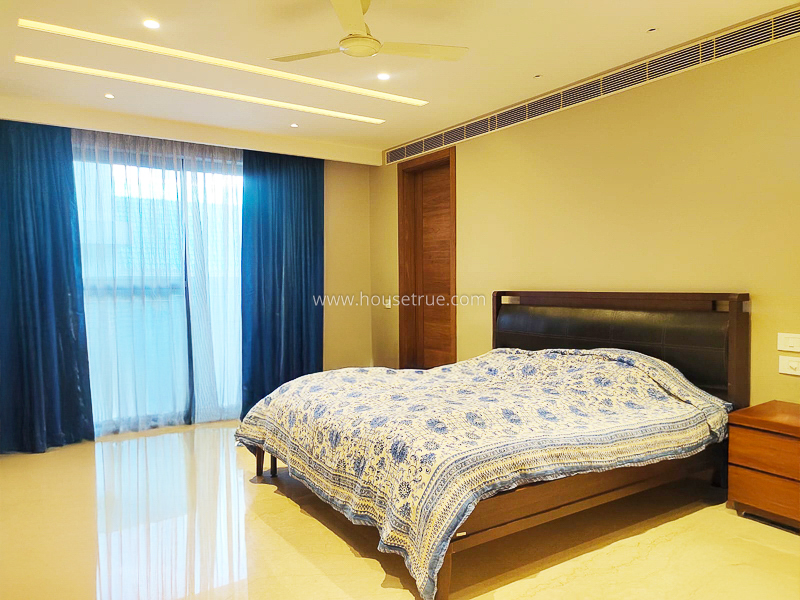 4 BHK Flat For Rent in Vasant Vihar