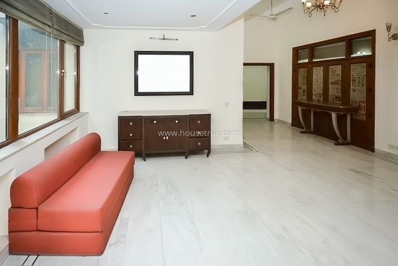 4 BHK Flat For Rent in Sundar Nagar