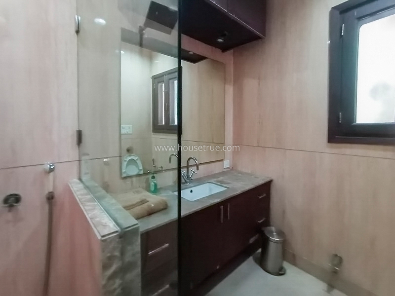 4 BHK Duplex For Rent in Vasant Vihar