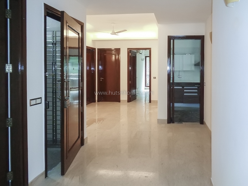 4 BHK Flat For Sale in Vasant Vihar