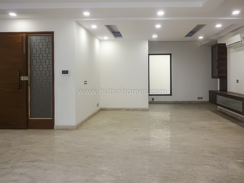 4 BHK Flat For Sale in South Extension 2