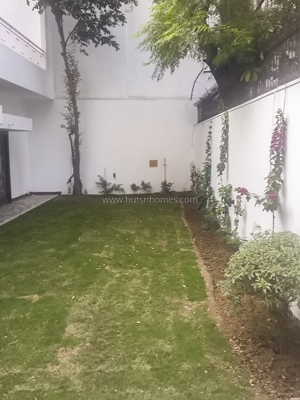 7 BHK House For Sale in Sarvodaya Enclave