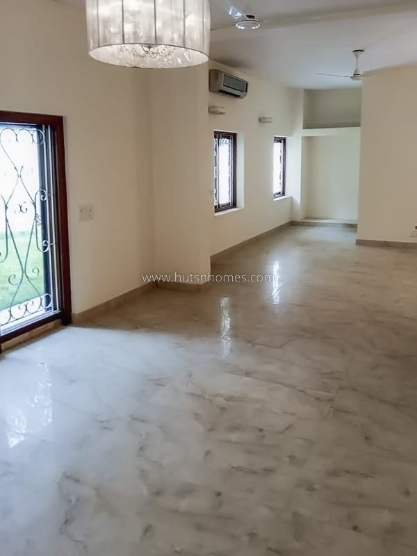 7 BHK House For Sale in Sarvodaya Enclave