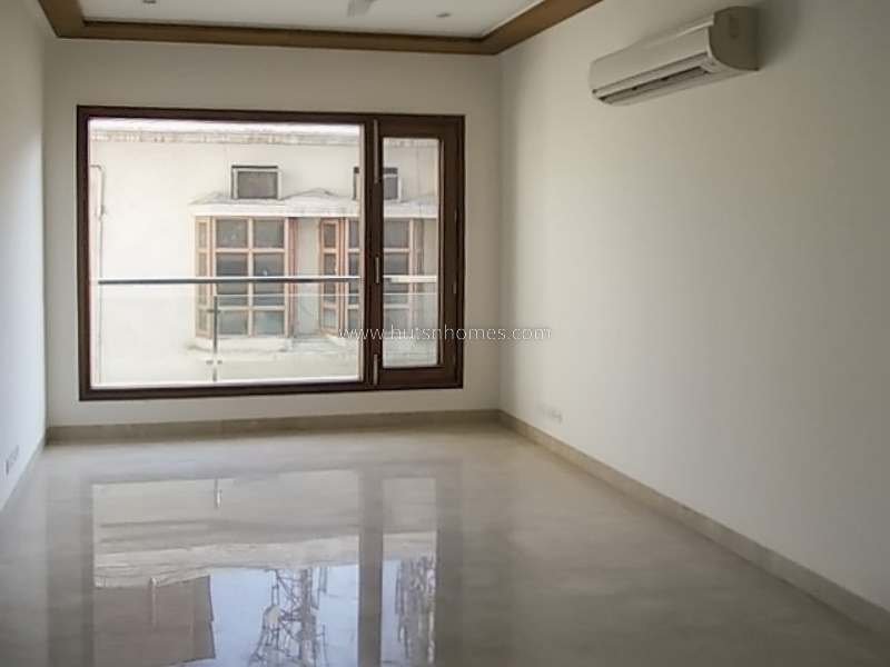 4 BHK Flat For Sale in New Friends Colony