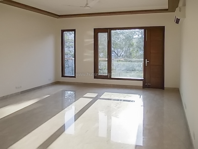 4 BHK Flat For Sale in New Friends Colony