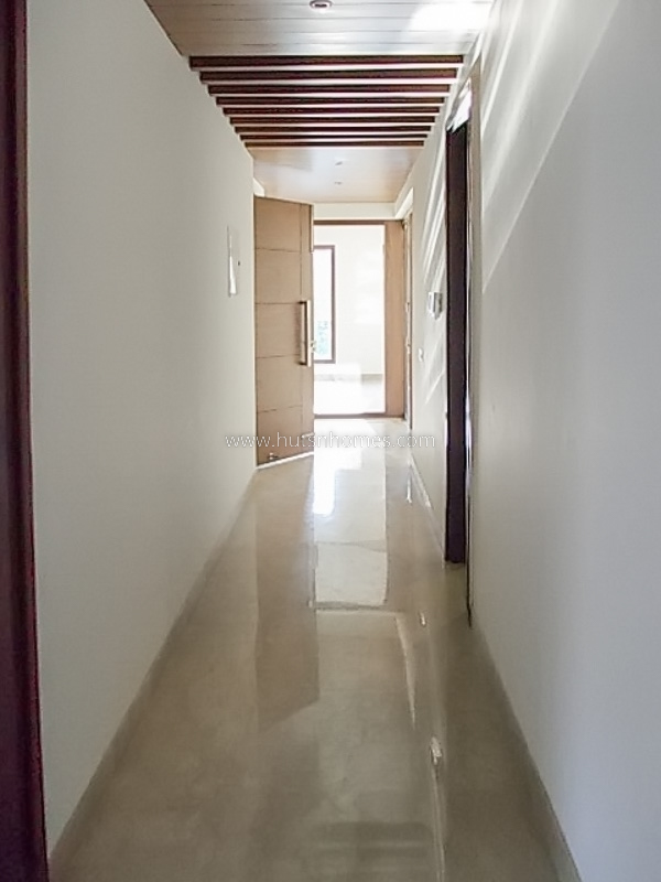 4 BHK Flat For Sale in New Friends Colony