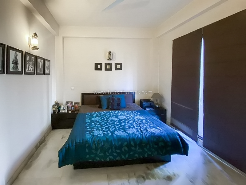 4 BHK Flat For Sale in Sukhdev Vihar