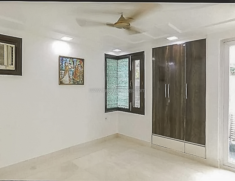 3 BHK Builder Floor For Sale in South Extension 2