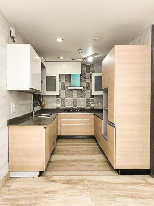 3 BHK Flat For Sale in Navjeevan Vihar