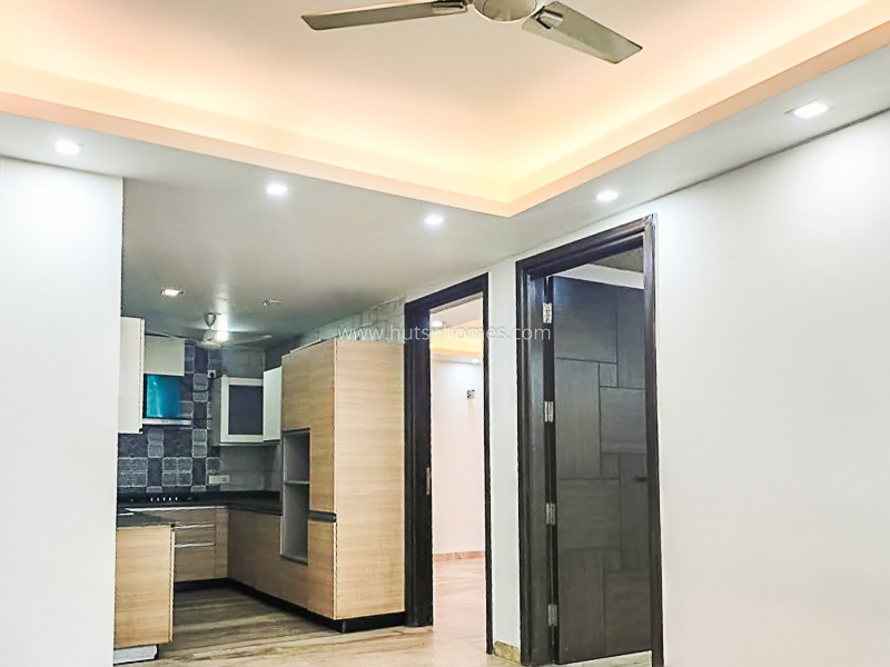 3 BHK Flat For Sale in Navjeevan Vihar