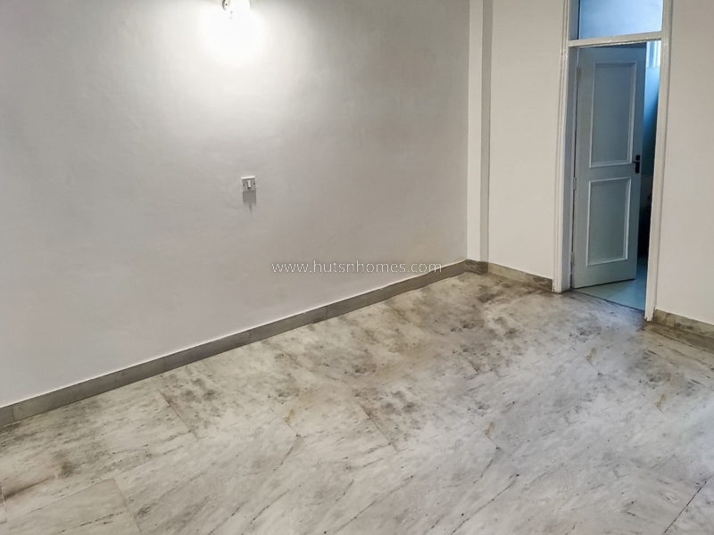 3 BHK Builder Floor For Sale in Nizamuddin East