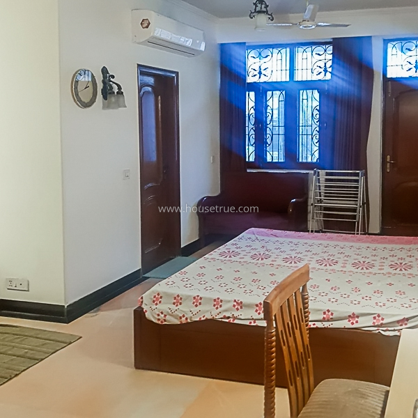 2 BHK Flat For Rent in Defence Colony