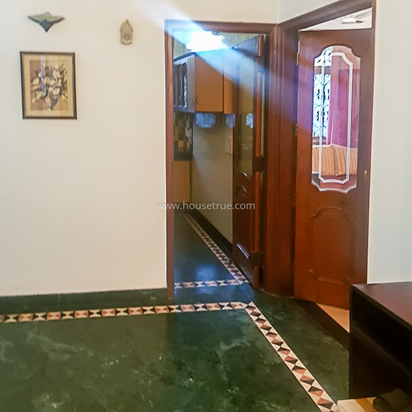 2 BHK Flat For Rent in Defence Colony