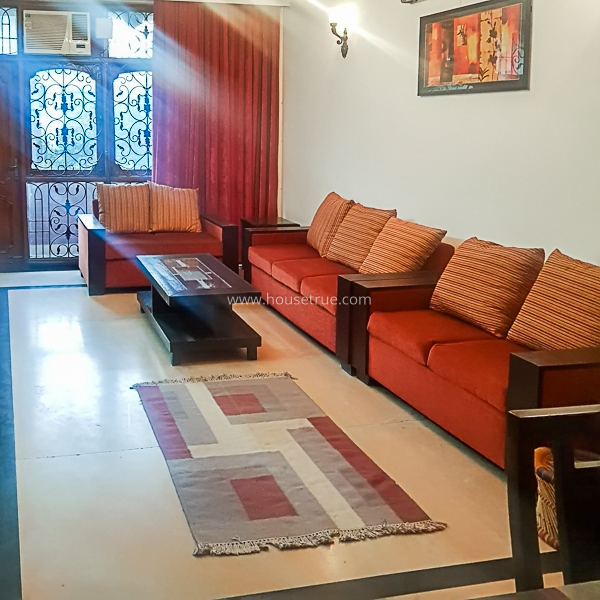 2 BHK Flat For Rent in Defence Colony