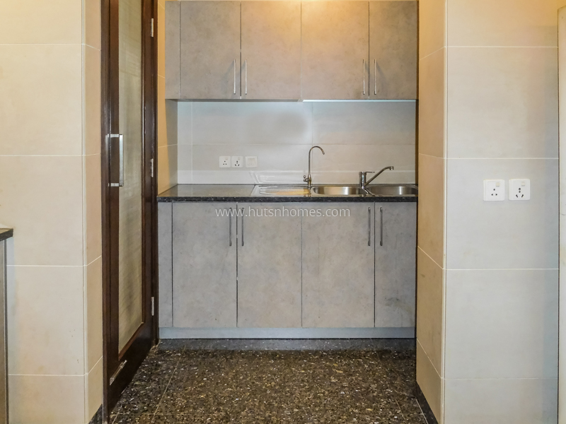 4 BHK Flat For Sale in Vasant Vihar