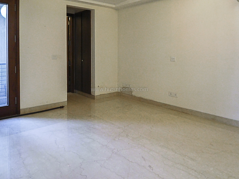 4 BHK Flat For Sale in Greater Kailash Part 1